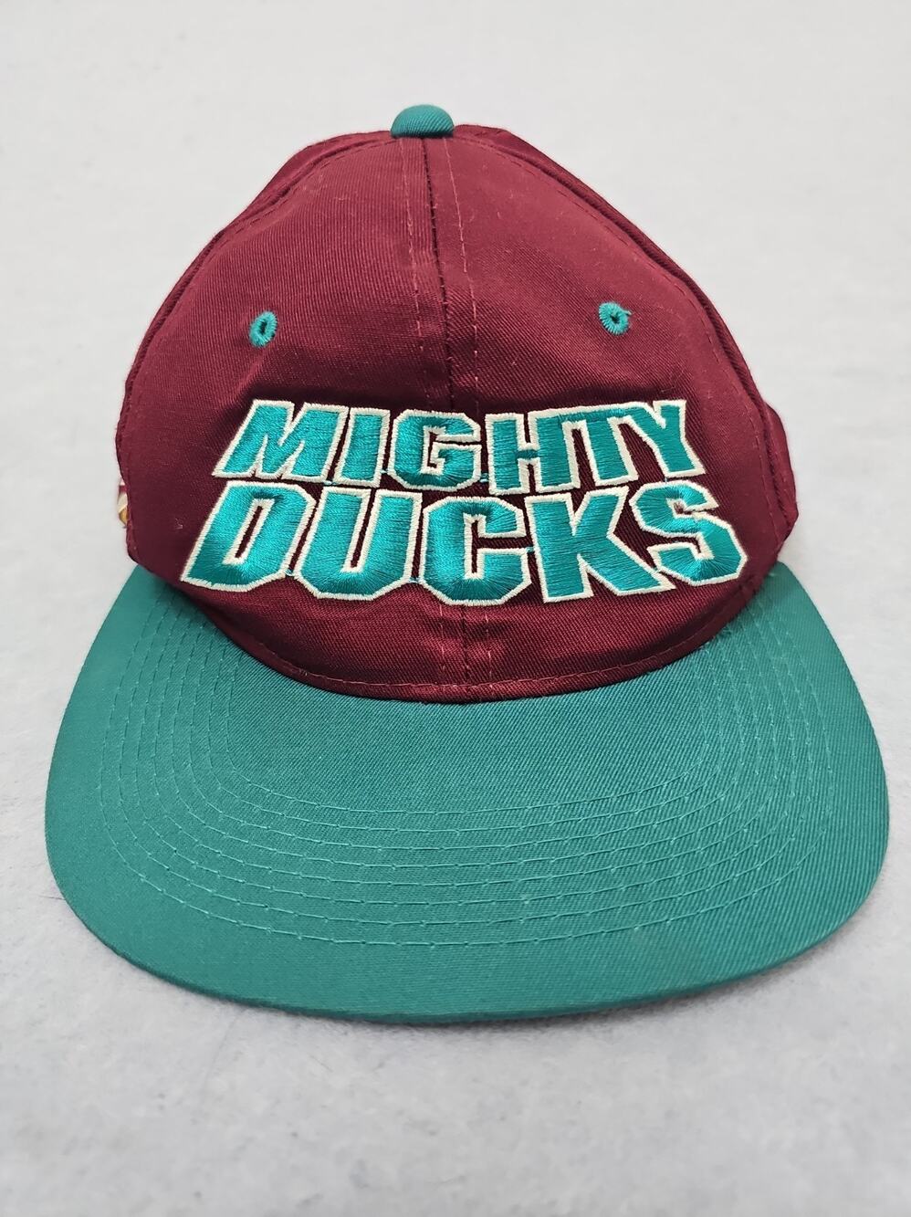 Vintage The Twill Mighty Ducks Twill NHL SnapBack Embroidered Logo Burgundy Hat